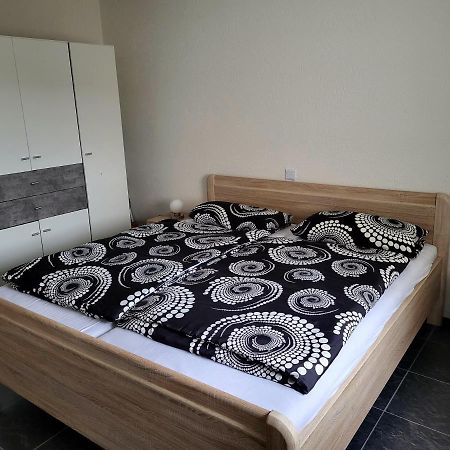 Schoene, Modernisierte Wohnung - Dudweiler Saarbrücken Esterno foto